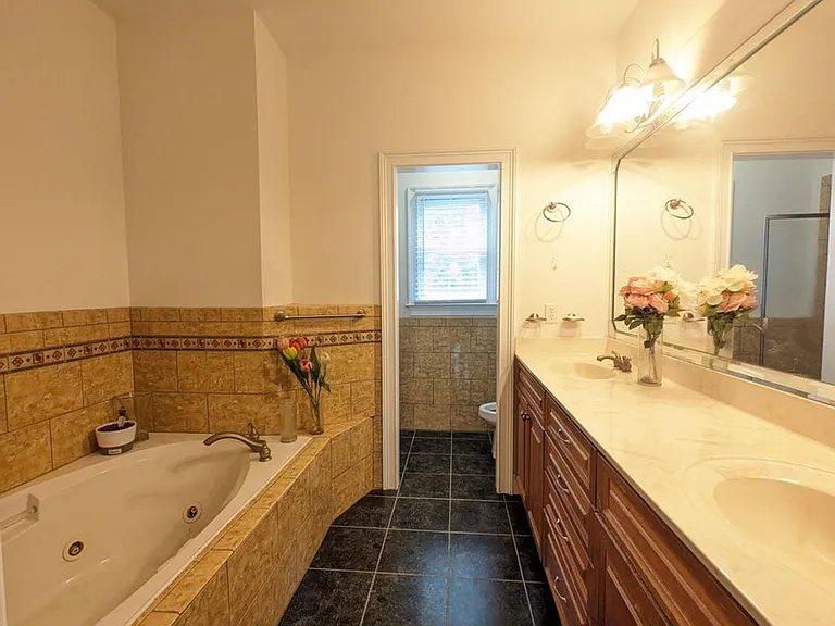 2944 Old Pond Rd — Photo 16