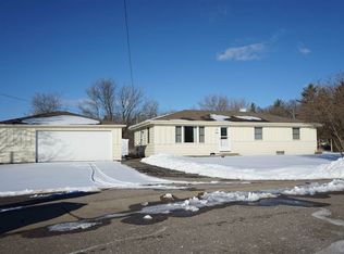 2950 Braun Ct, Neenah, WI 54956