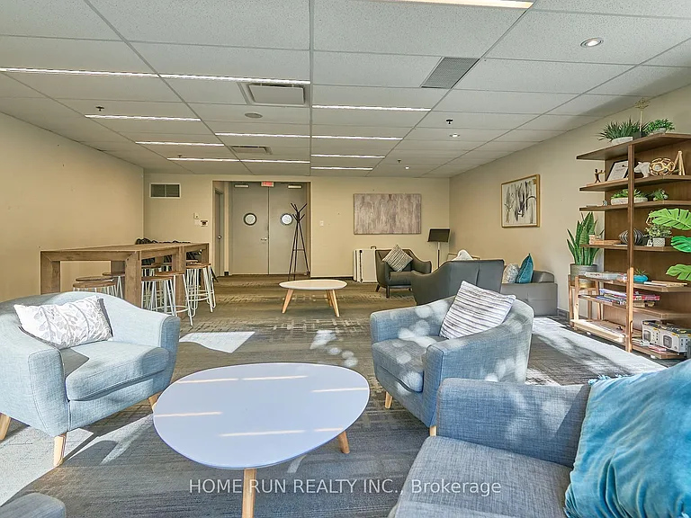 40 Nepean St #2703 — Photo 37