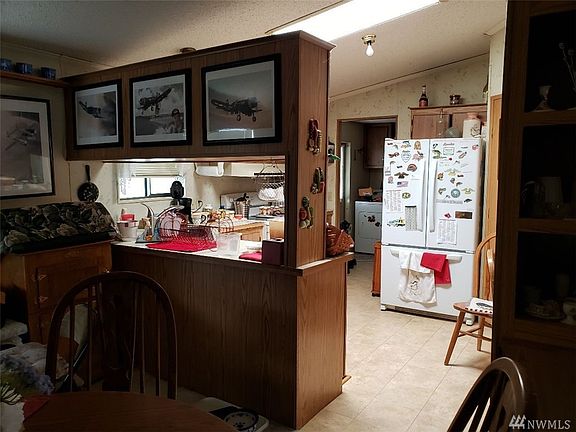 2nd image of 2100 Grand Fir Dr
