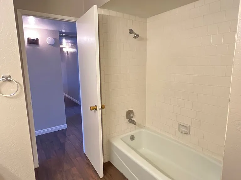 6811 Klamath Way — Photo 14