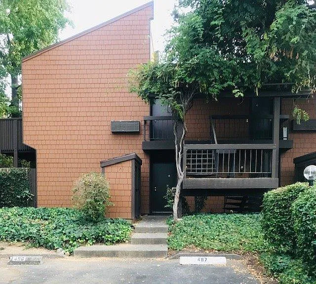 820 Woodside Ln E Unit 6 photo 1