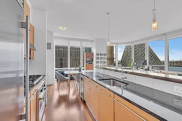 Rented by DejaView Residential Inc | media 3