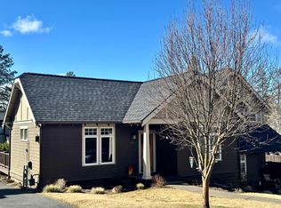 19322 Laurelhurst Way, Bend, OR 97702