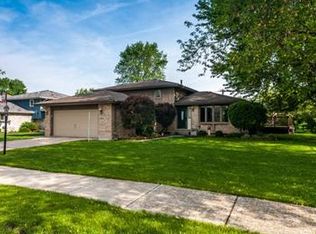 4900 Sycamore Ln, Oak Forest, IL