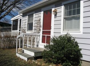 24 S Elizabeth Pl, Montauk, NY 11954