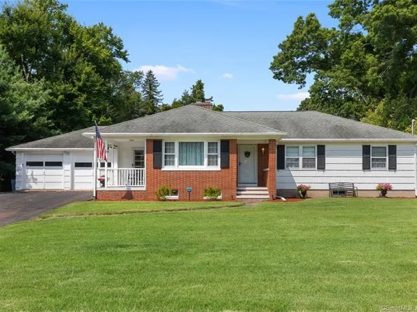 88 Maple Avenue, North Haven, CT 06473