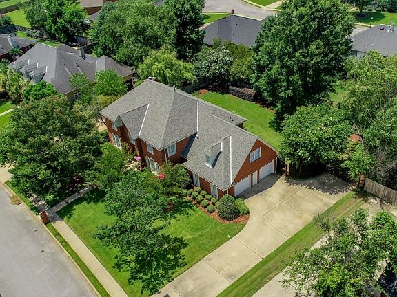 4th image of 1442 Greymont Ln