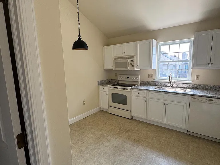 139 Heather Ln — Photo 7