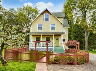 8446 Yank Gulch Rd, Talent, OR 97540