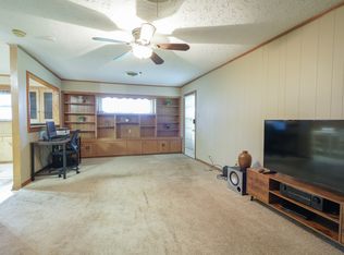 1702 Ivie Lee St, Baytown, TX 77520