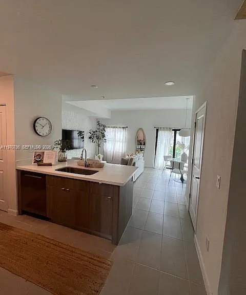 2526 Pierce St #12 — Photo 5