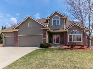 6809 Northglenn Way, Johnston, IA 50131