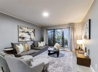 2222 Prince Edward St #201, Vancouver, BC