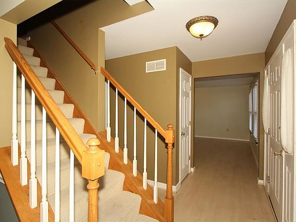 2nd image of 1056 Brookville Ct