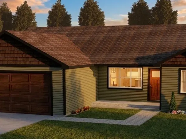 146 Woodland Dr, Negaunee, MI 49866