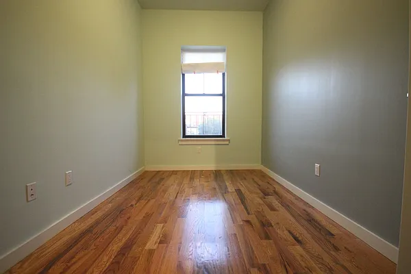 Rented by Nooklyn NYC LLC | media 35