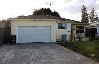 1st image of 359 Wisteria Dr