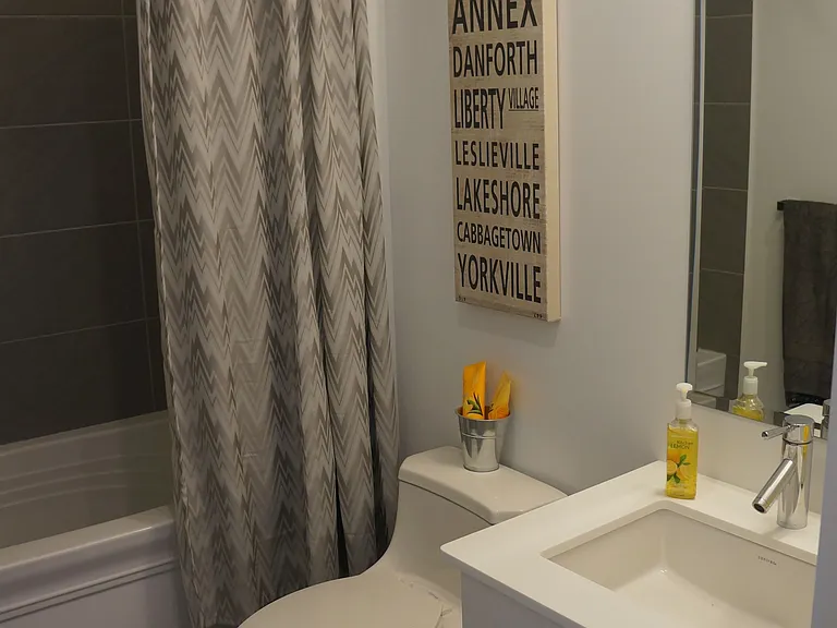 426 University Ave #4007 — Photo 16
