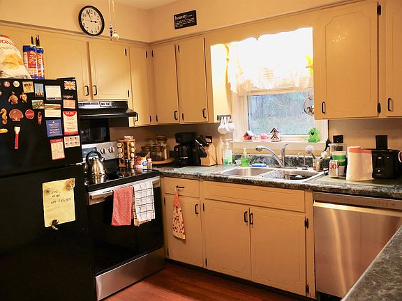 4th image of 120 Woodshire Dr