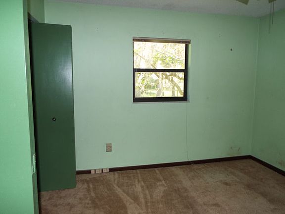 5th image of 10550 N Magnolia Ave