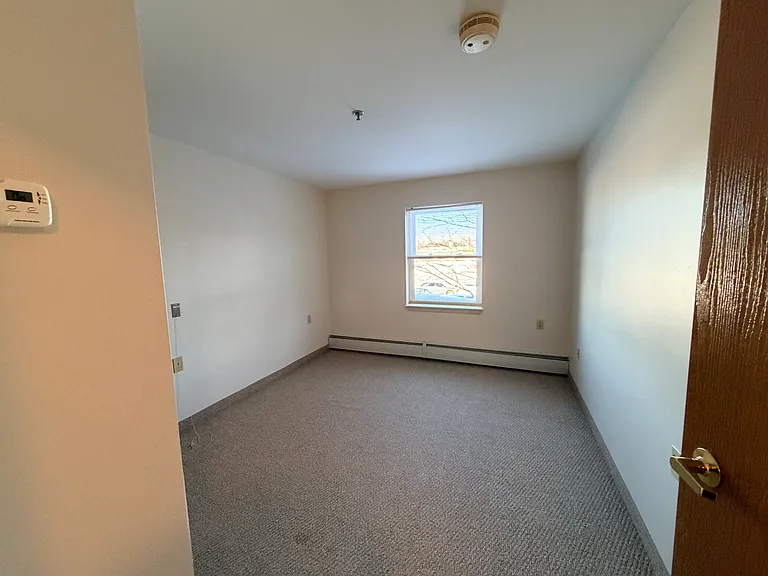 2132 Sawyer Dr — Photo 13