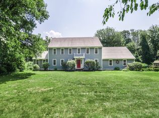 44 Smith Rd, Charlton, MA 01507