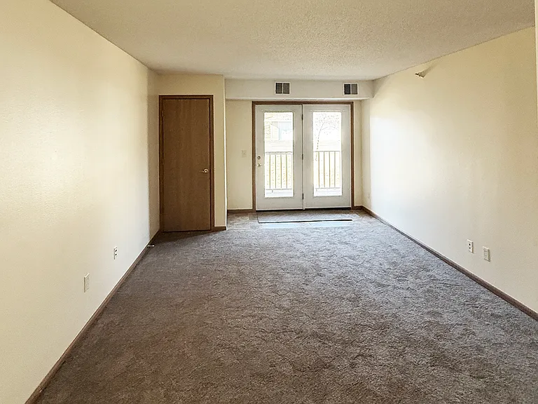 532 6th St SW #102 — Photo 15