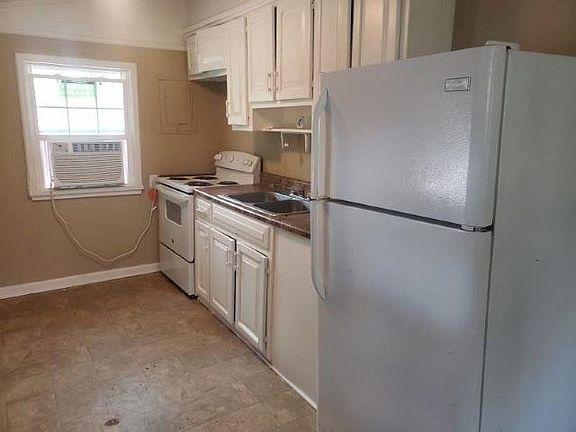 2nd image of 500 Annapolis Ave