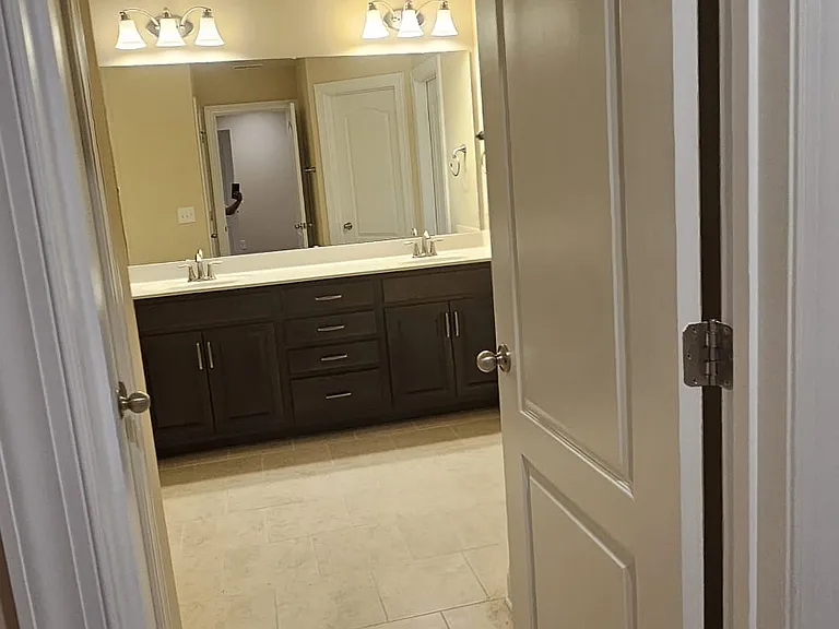 810 Rymark Ct #810 — Photo 13