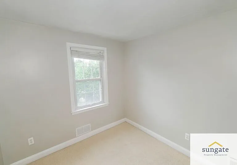 8616 Pleasant Plains Rd — Photo 13