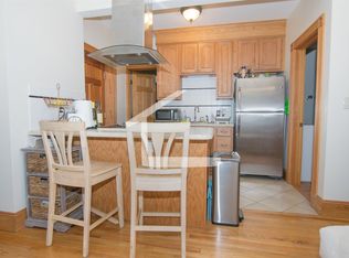 81 Myrtle St #4, Boston, MA 02114