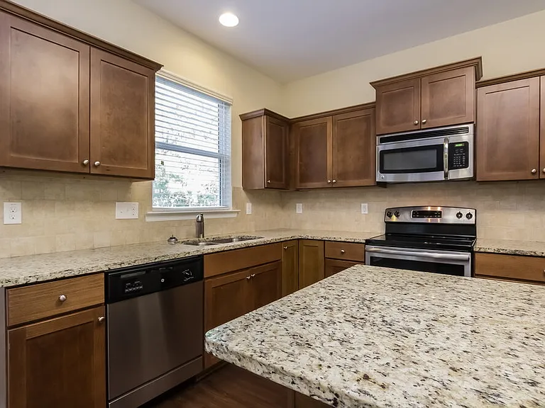 308 Darbys Run Ct — Photo 6