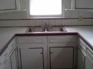 2001 Ray St, Lansing, MI 48910