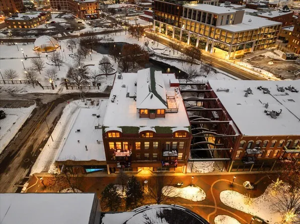 230 N Kalamazoo Mall Unit 401, Kalamazoo, MI 49007