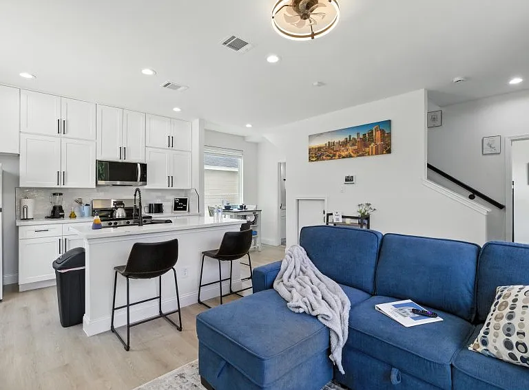 3902 McKinley #1 — Photo 5
