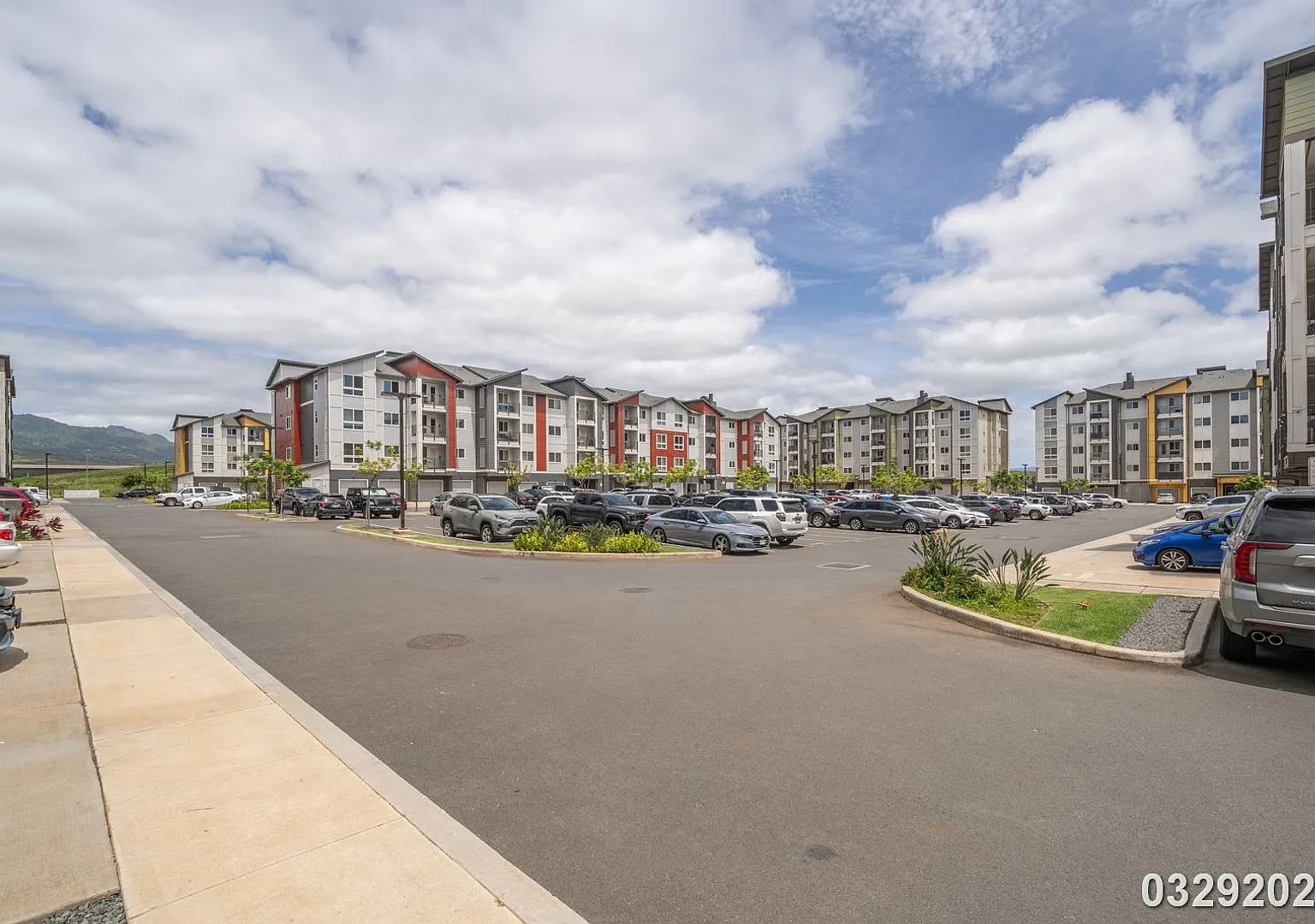 $3,500 / 3br - 1225ft2 - Modern New Build 3br/2ba/2pkg Immaculate Unit In Nahele At Ho'Opili — Photo 3