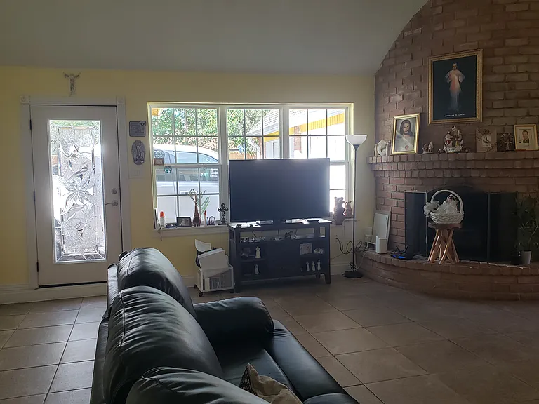8106 Dorrcrest Ln — Photo 10