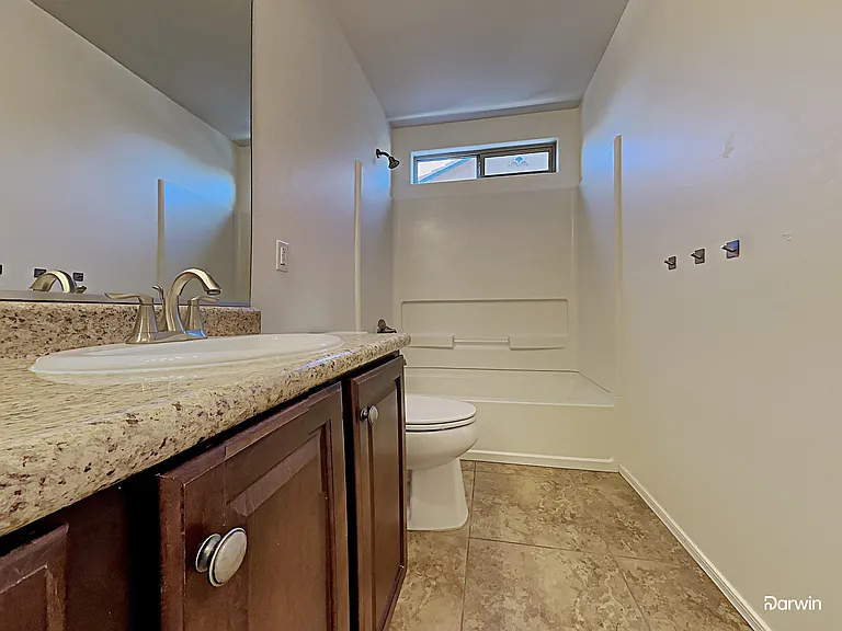 5711 E Adrian Ave — Photo 10