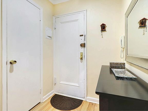 3rd image of 1 Edwards St APT 1B