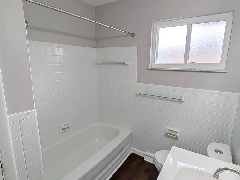 110 Cromwell Pl #3 — Photo 3