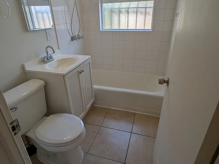 2530 Fruitvale Ave #A — Photo 6