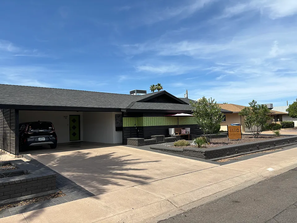 1110 E Campus Dr
