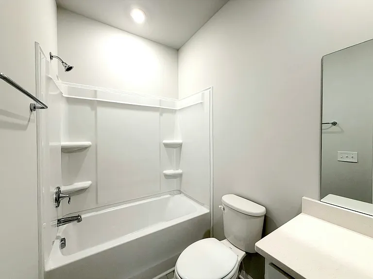 121 Clift Creek Dr — Photo 32