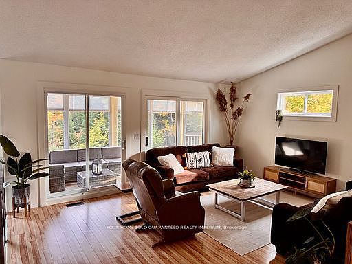 4th image of 1603 Balmer Rd