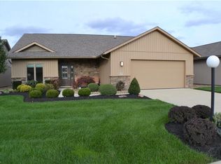 9027 Hummingbird Ln, North Ridgeville, OH 44039