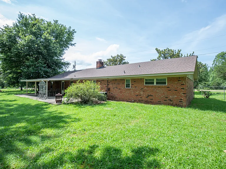 36 Anderson Grove Rd — Photo 2