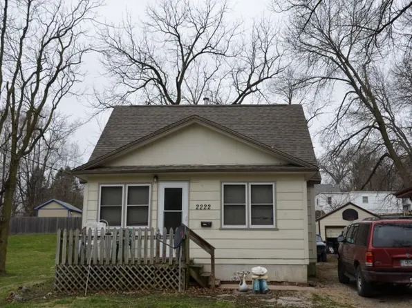 2222 SW 1st St, Des Moines, IA 50315