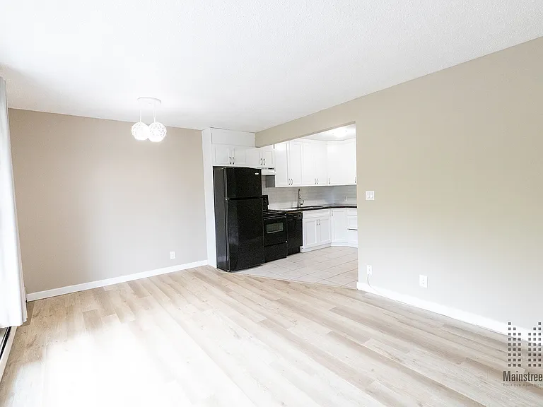 1937 11th Ave SW — Photo 13