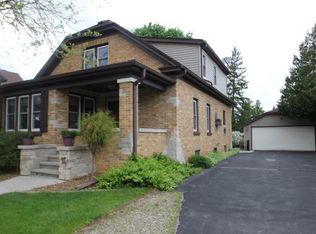 32 W Grand St, Chilton, WI 53014